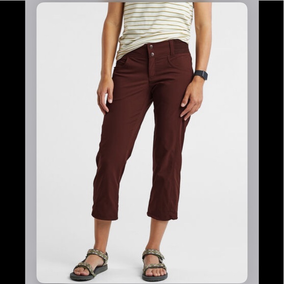 Title nine Pants - Title nine Clamber Olive Green Hiking Capri size 6